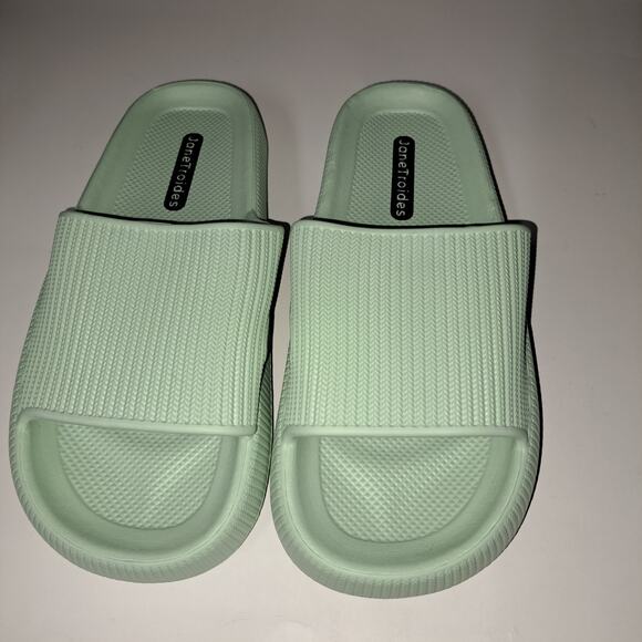 Janetroides Slides Sandals Mint Green Unisex Size 40-41 (US Men’s 7-8) - Picture 1 of 9